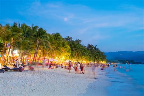  Đảo Boracay: Thiên đường bãi biển và bữa tiệc ánh sáng!