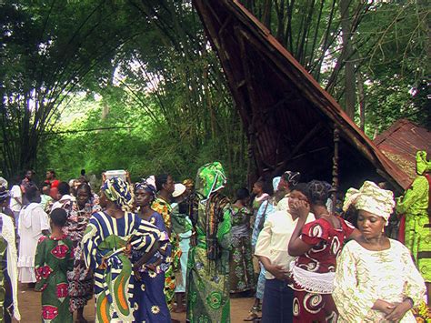  Đại Cáo Osun Osogbo: Một Nơi Thắp Sáng Lòng Tin và Văn Hóa Yoruba!